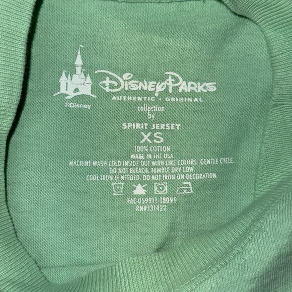 Disney Parks Spirit Jersey Walt Disney Land Resort Ariel Shell Green Adult SZ XS - Picture 9 of 11